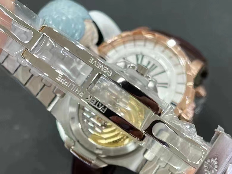 파텍필립 노틸러스 5711/1A-018 티파니